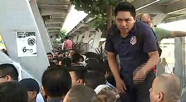 Metropolitano: caos en estación Naranjal tras eliminación de fila de sentados