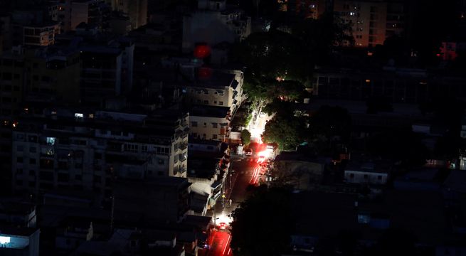 Venezuela: servicio eléctrico se recupera paulatinamente tras masivo apagón