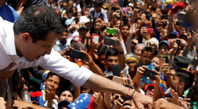 Guaidó busca convencer a descontentos y militares en giras por Venezuela