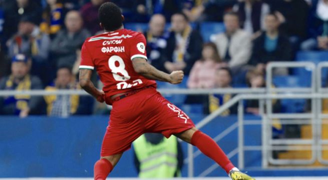 Jefferson Farfán anotó y le dio el triunfo al Lokomotiv en la liga rusa