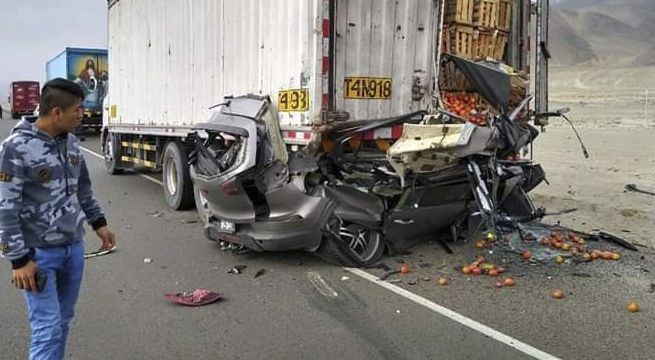 Accidente deja cuatro muertos en la Panamericana Norte
