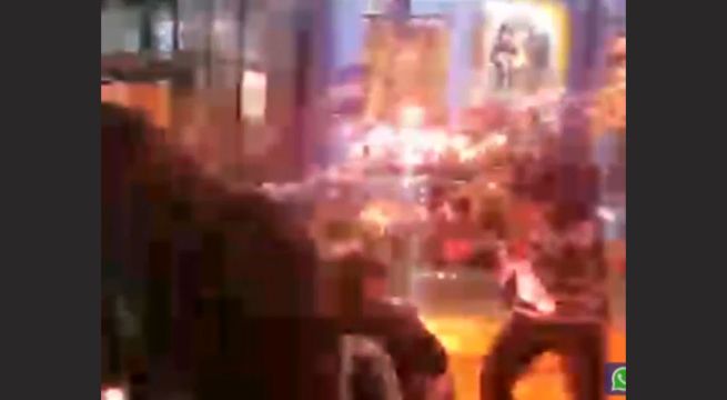 Pirotécnicos causan pánico durante celebración del Señor de los Milagros en Ventanilla [VIDEO]