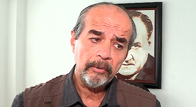 Mulder sobre reelección de congresistas: 