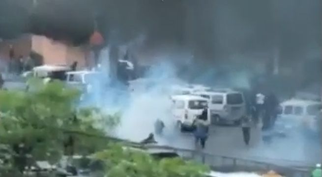 Paro de colectiveros: manifestantes quemaron llantas en la avenida Javier Prado [VIDEO]