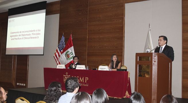 Rinden homenaje a egresados de diplomado realizado por la USMP en convenio con Harvard