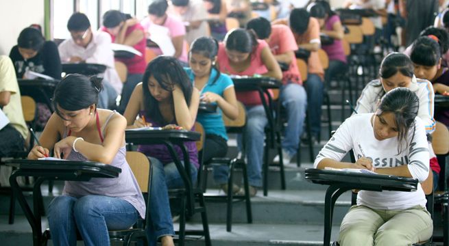 San Marcos haría examen especial para estudiantes de universidades no licenciadas