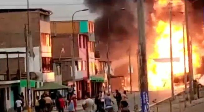Un muerto y al menos 50 heridos dejó explosión de cisterna en Villa El Salvador [VIDEO]