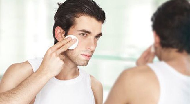 Los hombres buscan cada vez más productos de belleza de forma online