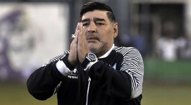 Gimnasia y Esgrima le pone precio al sillón firmado por Maradona