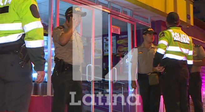 San Miguel: delincuentes asaltan minimarket y se llevan hasta el whisky [VIDEO]