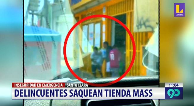 Ate: roban conocida tienda y escapan en mototaxis