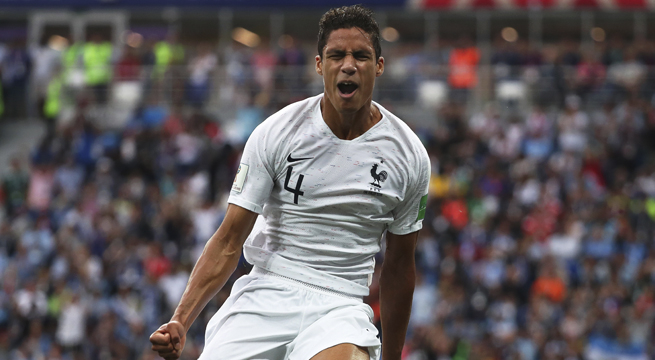 Rusia 2018: Francia se pone en ventaja sobre Uruguay tras gol de Varane