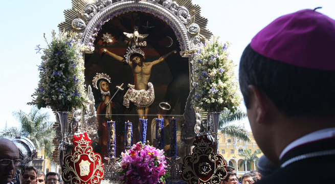 Papa Francisco: 'Señor de los Milagros' retornó a Las Nazarenas tras multitudinaria misa