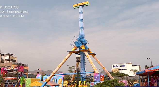 Niñas quedan graves tras caer de juego mecánico en San Juan de Miraflores