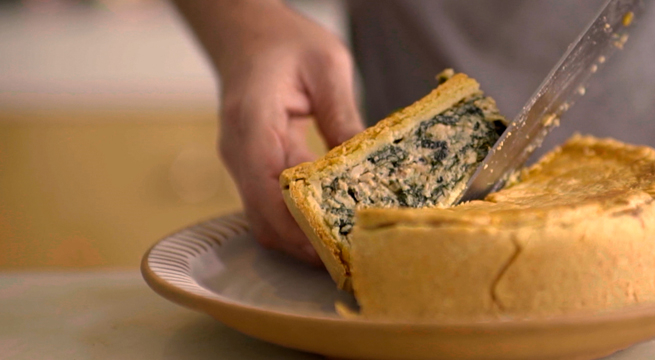 Bravazo: Gastón Acurio nos presenta la receta de un delicioso ‘Pastel de Acelgas Inteligente’