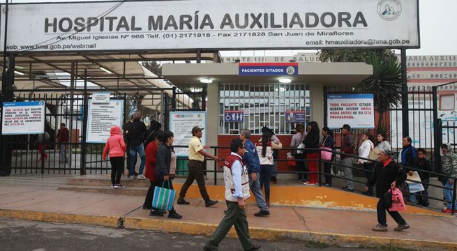 Mil trabajadores del hospital María Auxiliadora serían sospechosos de tener coronavirus [Video]