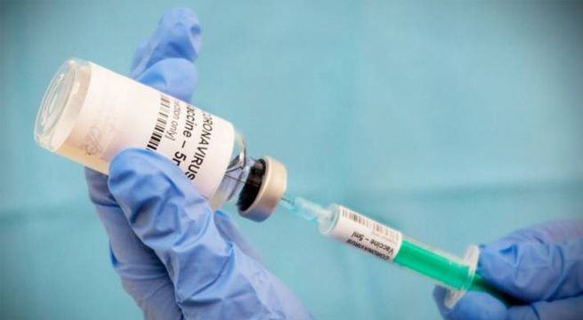 Médico que prepara la vacuna contra el coronavirus dice que podría estar a la venta en agosto