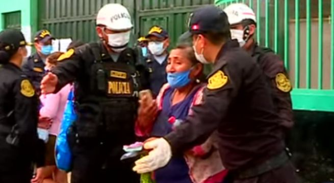 Al menos 100 detenidas en mercados de Lima por no acatar la restricción [VIDEO]