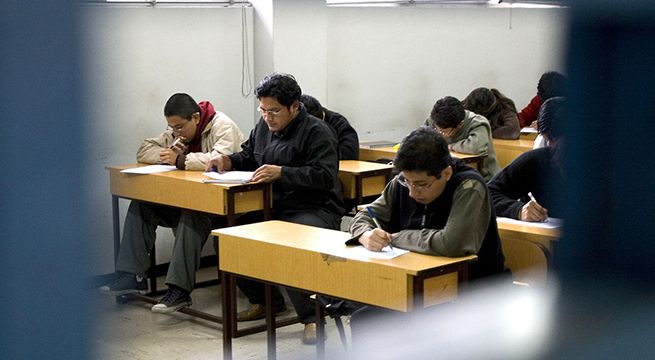 San Marcos: estudiantes deberán usar mascarillas en reinicio de clases presenciales