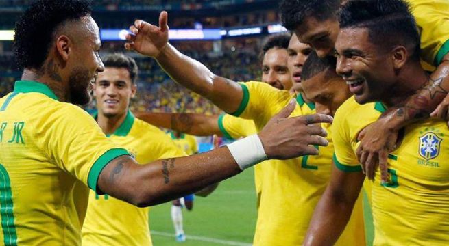 Selección de Brasil donó 5 millones de dólares para ayudar a 32 mil familias en su país