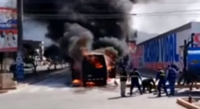 Carroza fúnebre que trasladaba a fallecido por COVID-19 se incendió en Huachipa