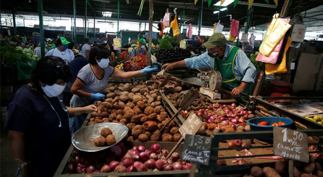 Economía peruana registra su peor caída en casi tres décadas debido al coronavirus