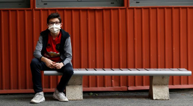 Francia cerró 70 colegios en una semana por casos de coronavirus