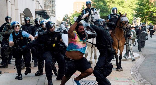 Donald Trump anuncia el despliegue del ejército para frenar las protestas en EEUU