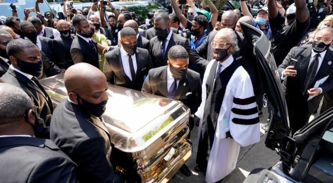 A dos semanas de su muerte, realizan funeral de George Floyd y su familia pide justicia
