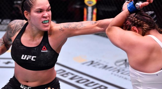 Campeona de UFC tuvo un noble gesto con su rival tras derrotarla