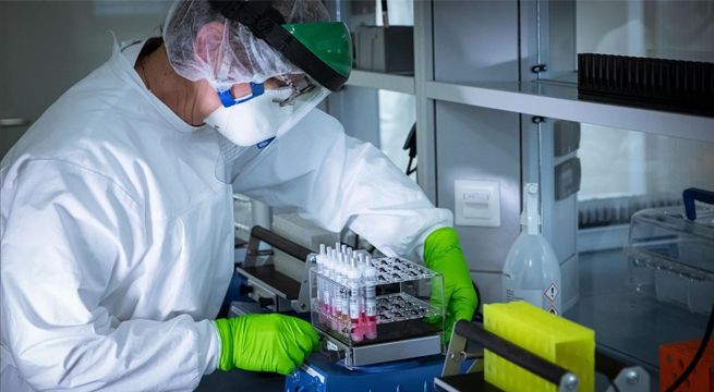 Inician pruebas en humanos de un tratamiento de anticuerpos contra el coronavirus en China