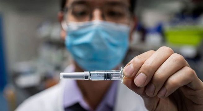 OMS espera la producción de millones de vacunas de coronavirus para este año