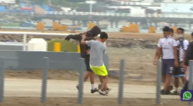 Chorrillos: jóvenes jugaban fulbito en pleno estado de emergencia [VIDEO]