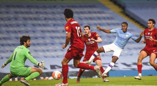 El Liverpool es goleado 4-0 por el City en su estreno como campeón