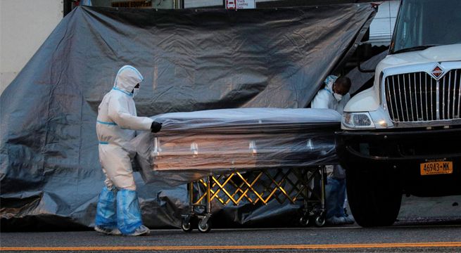 Muertes por coronavirus en Estados Unidos superan las 130.000