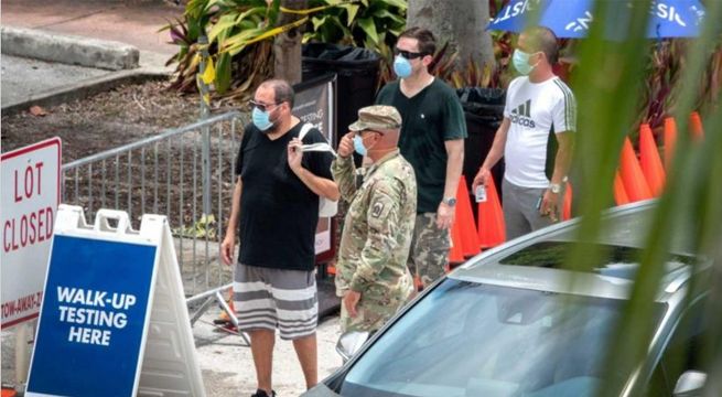 Estados Unidos registra una cifra récord de contagios diarios de coronavirus