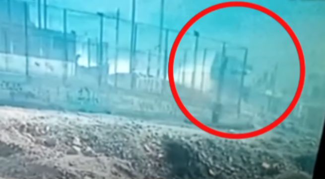 Cámara registró brutal impacto de furgoneta contra juegos infantiles en Ñaña