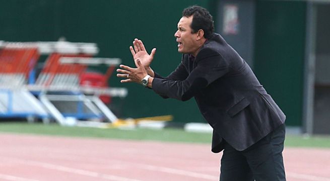 Juan Reynoso elegido el mejor técnico de la jornada inicial en México