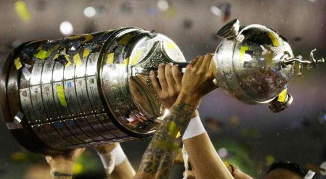 Conmebol aprueba nuevo protocolo de salud para viajes antes de reanudar torneos continentales