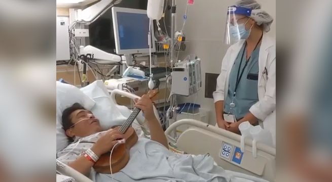 Paciente y doctora protagonizan un tierno momento al cantar juntos   