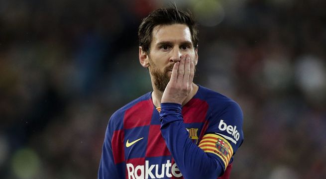 Barcelona anuncia que un jugador dio positivo por Covid-19