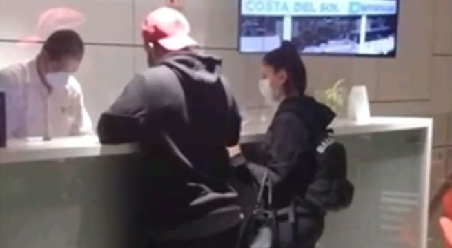 Jefferson Farfán llegó al Perú junto a Yahaira Plasencia tras salir del Lokomotiv [VIDEO]