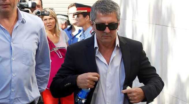 Padre de Lionel Messi viajó a España para reunirse con el presidente del Barcelona