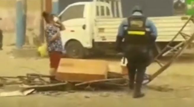 Fuertes vientos derribaron una enorme antena de radio en Pisco