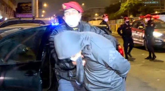 Miraflores: ebrio rompió parabrisas de patrullero tras ser detenido [VIDEO]