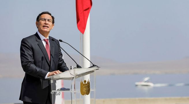 Vizcarra en Paracas: 