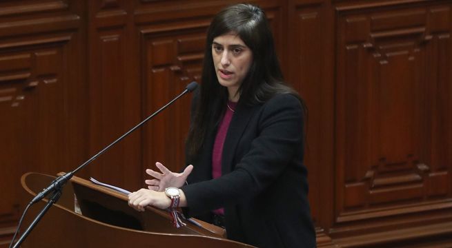 Congreso rechazó moción de censura contra ministra María Antonieta Alva