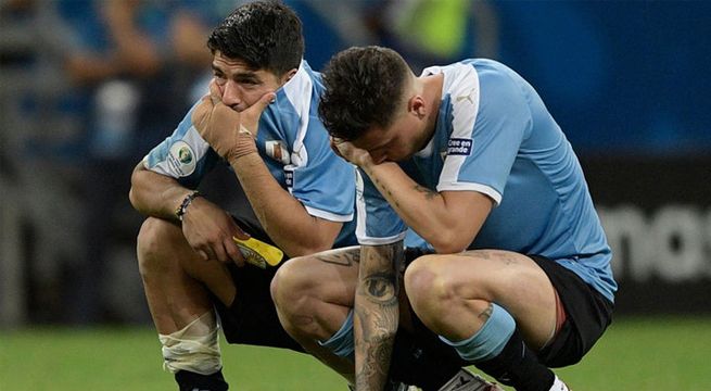 Defensor de la selección uruguaya da positivo por Covid-19 a poco del inicio de las eliminatorias