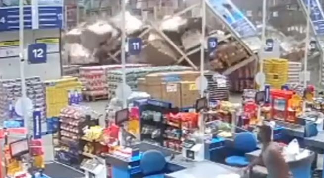 Caída de estantes ocasionó una muerte en un supermercado de Brasil