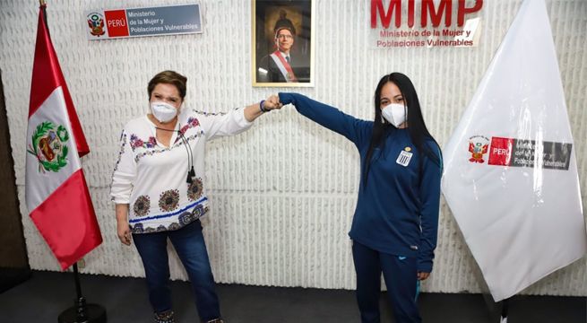 Jugadoras de Alianza Lima se capacitan para hacer frente a la violencia contra la mujer